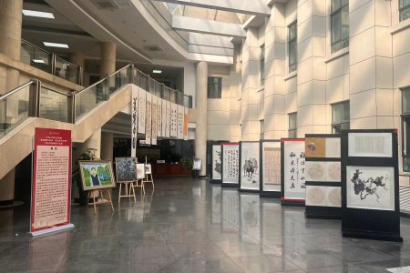 “喜迎国庆校庆、展示机关作风”书法绘画摄影作品展观展通知